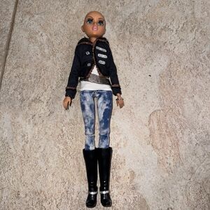Moxie Teenz Melrose Doll 2010